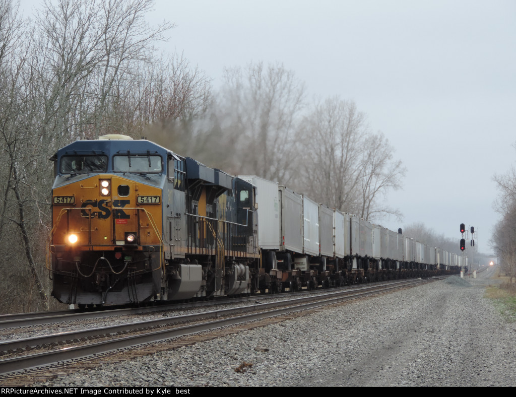 CSX 5417 on I002